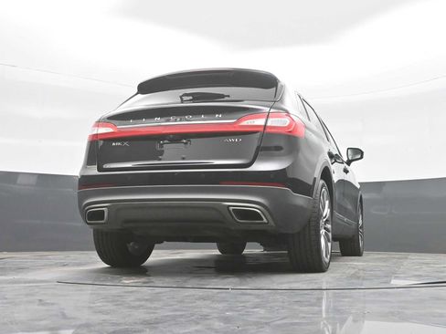 Used 2016 Lincoln MKX Reserve w/ Driver Assistance Package AWD/4WD image 35