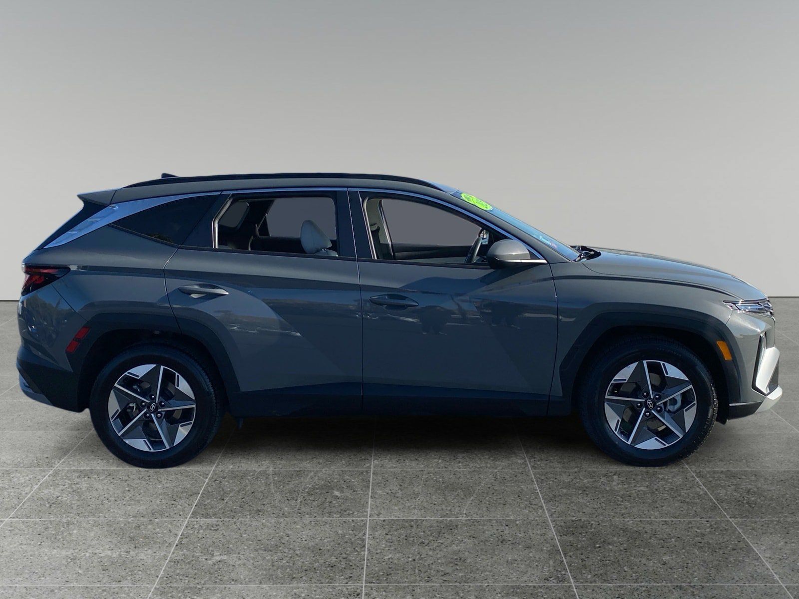 Used 2025 Hyundai Tucson SEL FWD image 6