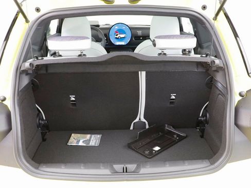 New 2026 MINI Cooper 2-Door Hardtop FWD image 18