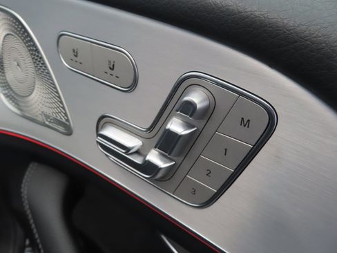 Used 2025 Mercedes-Benz GLE 350 4MATIC image 32