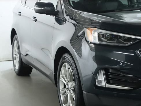 Used 2019 Ford Edge Titanium AWD/4WD image 8