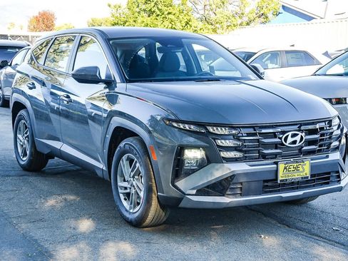 New 2026 Hyundai Tucson SE image 3