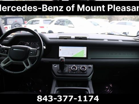 Used 2022 Land Rover Defender 110 image 24