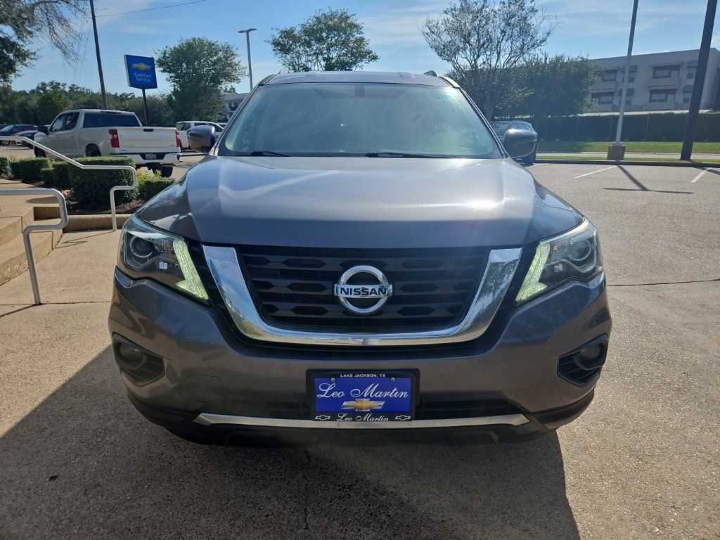 Used 2019 Nissan Pathfinder SV FWD image 3