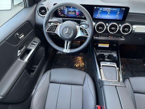 Used 2026 Mercedes-Benz GLB 250 image 27