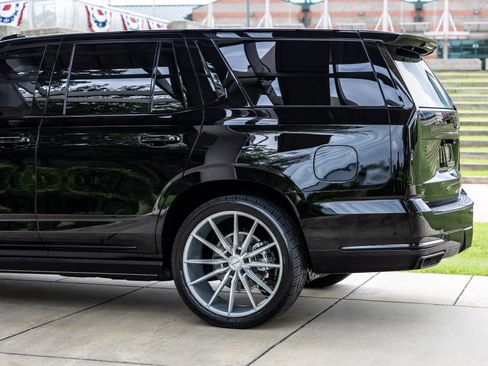 Used 2026 Cadillac Escalade Sport w/ Touring Package AWD/4WD image 16