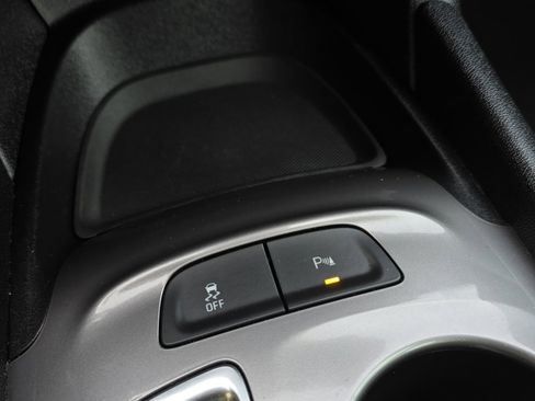 Used 2024 Chevrolet Malibu LS FWD image 17