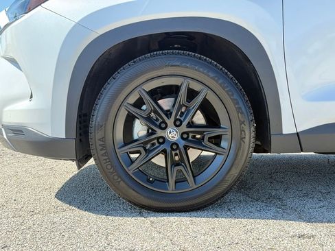 Used 2024 Toyota Grand Highlander AWD Hybrid image 2