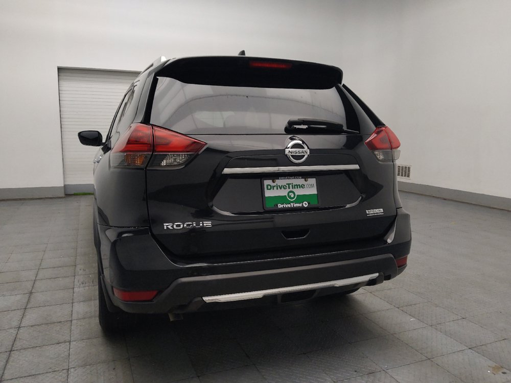 Used 2019 Nissan Rogue S w/ Special Edition Package FWD image 6