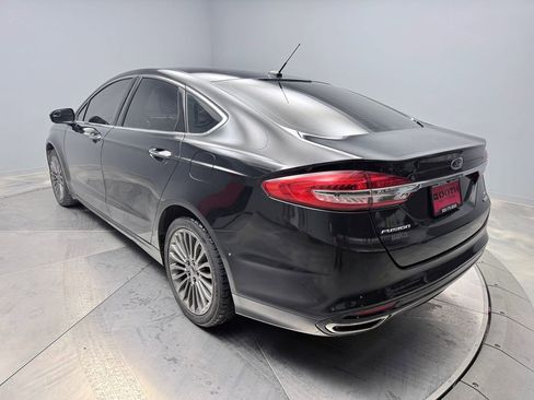Used 2017 Ford Fusion SE image 7