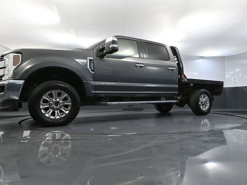 Used 2019 Ford F350 Lariat w/ Chrome Package image 56
