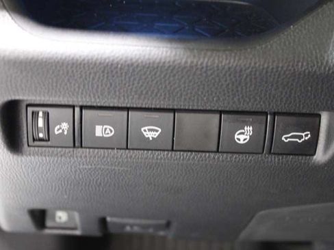 Used 2022 Toyota RAV4 XSE w/ XSE Grade Weather Package AWD/4WD image 14