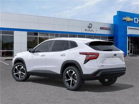 New 2026 Chevrolet Trax RS w/ Driver Confidence Package image 3