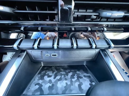 New 2026 GMC Canyon Elevation image 51