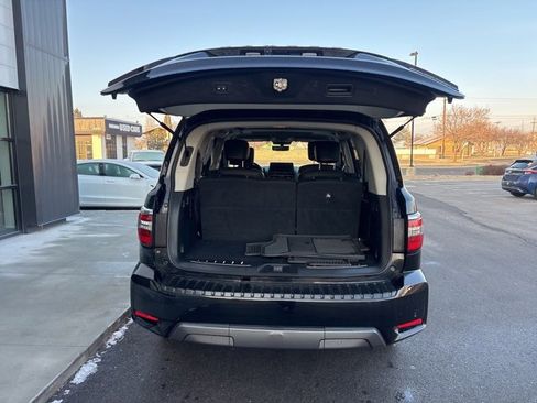 Used 2022 Nissan Armada Platinum w/ Captain's Chairs Package image 8