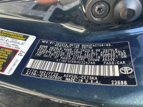 Used 2017 Toyota Camry SE image 10