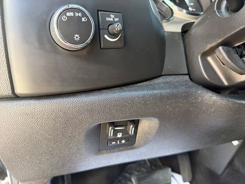 Used 2014 Chevrolet Silverado 2500 LT AWD/4WD image 17
