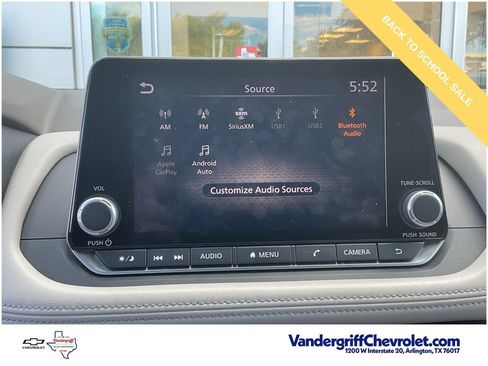 Used 2025 Nissan Rogue SV FWD image 24