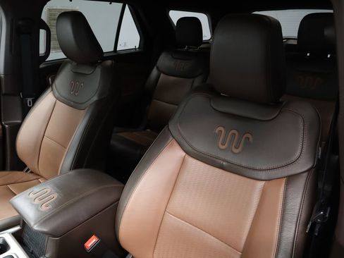 Used 2022 Ford Explorer King Ranch w/ Class IV Trailer Tow Package image 27