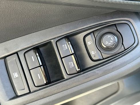 Certified 2024 Subaru Crosstrek 2.0i Premium image 25