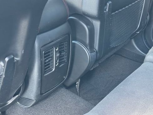 Used 2025 Dodge Durango GT w/ Blacktop Package AWD/4WD image 17