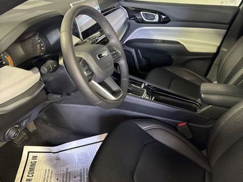 Certified 2024 Jeep Compass Limited image 26