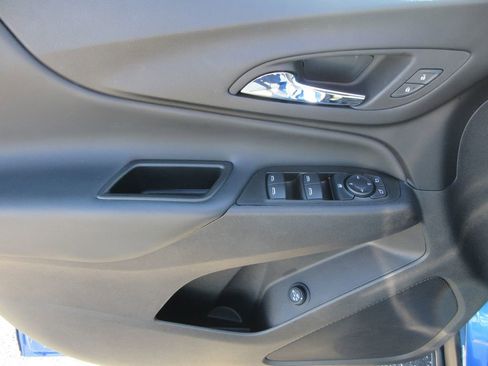 Used 2024 Chevrolet Equinox LT image 22