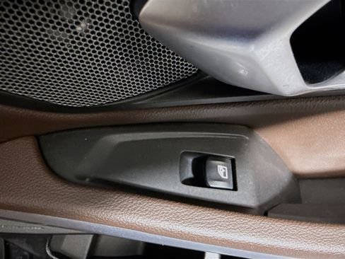 Used 2019 BMW 330i Sedan RWD image 31