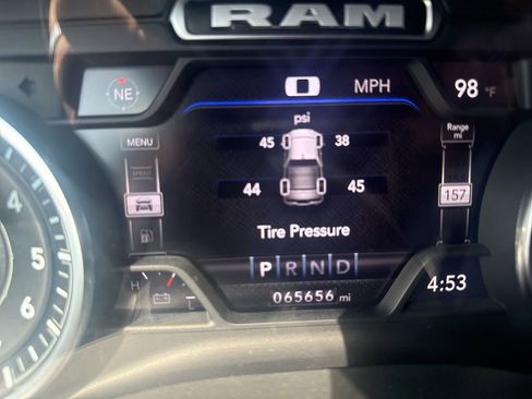 Used 2022 RAM 1500 Big Horn AWD/4WD image 16