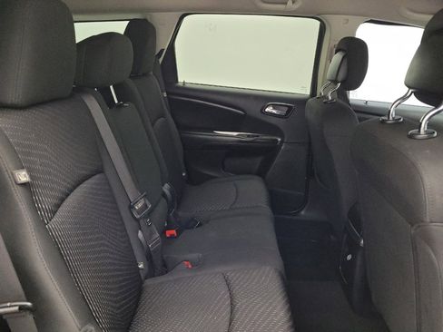 Used 2018 Dodge Journey SE w/ Popular Equipment Group FWD image 19