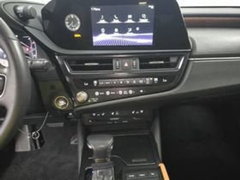 Used 2022 Lexus ES 350 w/ Premium Package FWD image 13
