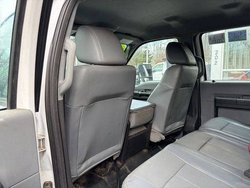 Used 2016 Ford F550 4x4 Crew Cab Super Duty image 36