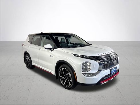 Used 2024 Mitsubishi Outlander Ralliart image 4