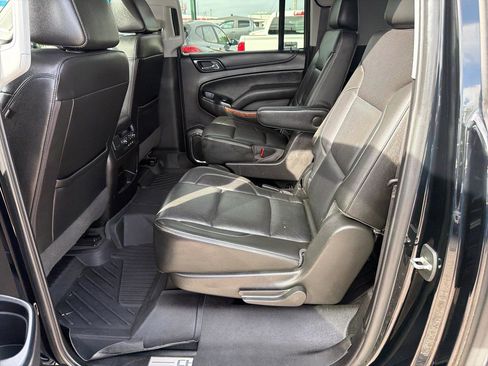 Used 2019 Chevrolet Suburban Premier image 38
