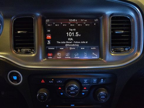 Used 2014 Dodge Charger R/T image 25