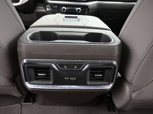 Used 2022 GMC Sierra 1500 SLT AWD/4WD image 21