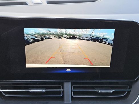 Used 2025 Chevrolet Trax RS w/ Driver Confidence Package image 16