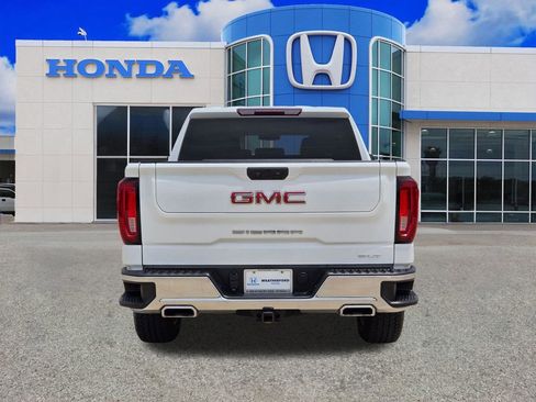 Used 2022 GMC Sierra 1500 SLT AWD/4WD image 4
