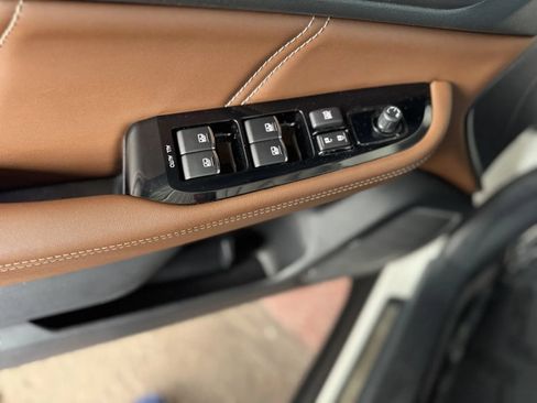 Used 2019 Subaru Outback 3.6R Touring w/ Popular Package #3A AWD/4WD image 26