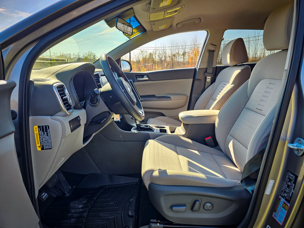 Used 2019 Kia Sportage LX w/ LX Popular Package AWD/4WD image 11