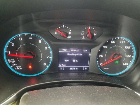 Used 2018 Chevrolet Equinox LT FWD image 23