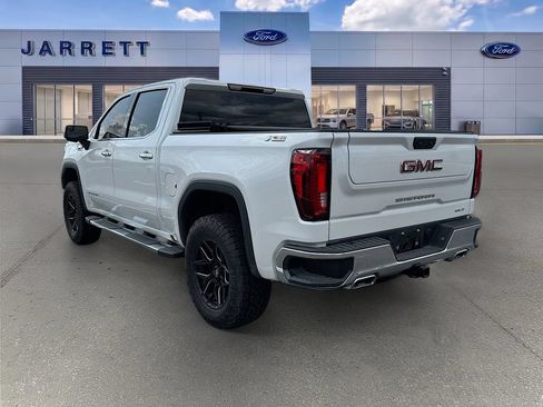 Used 2025 GMC Sierra 1500 SLT w/ SLT Premium Package AWD/4WD image 3