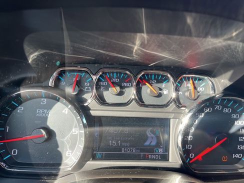 Used 2017 Chevrolet Tahoe LS w/ All-Season Package image 3