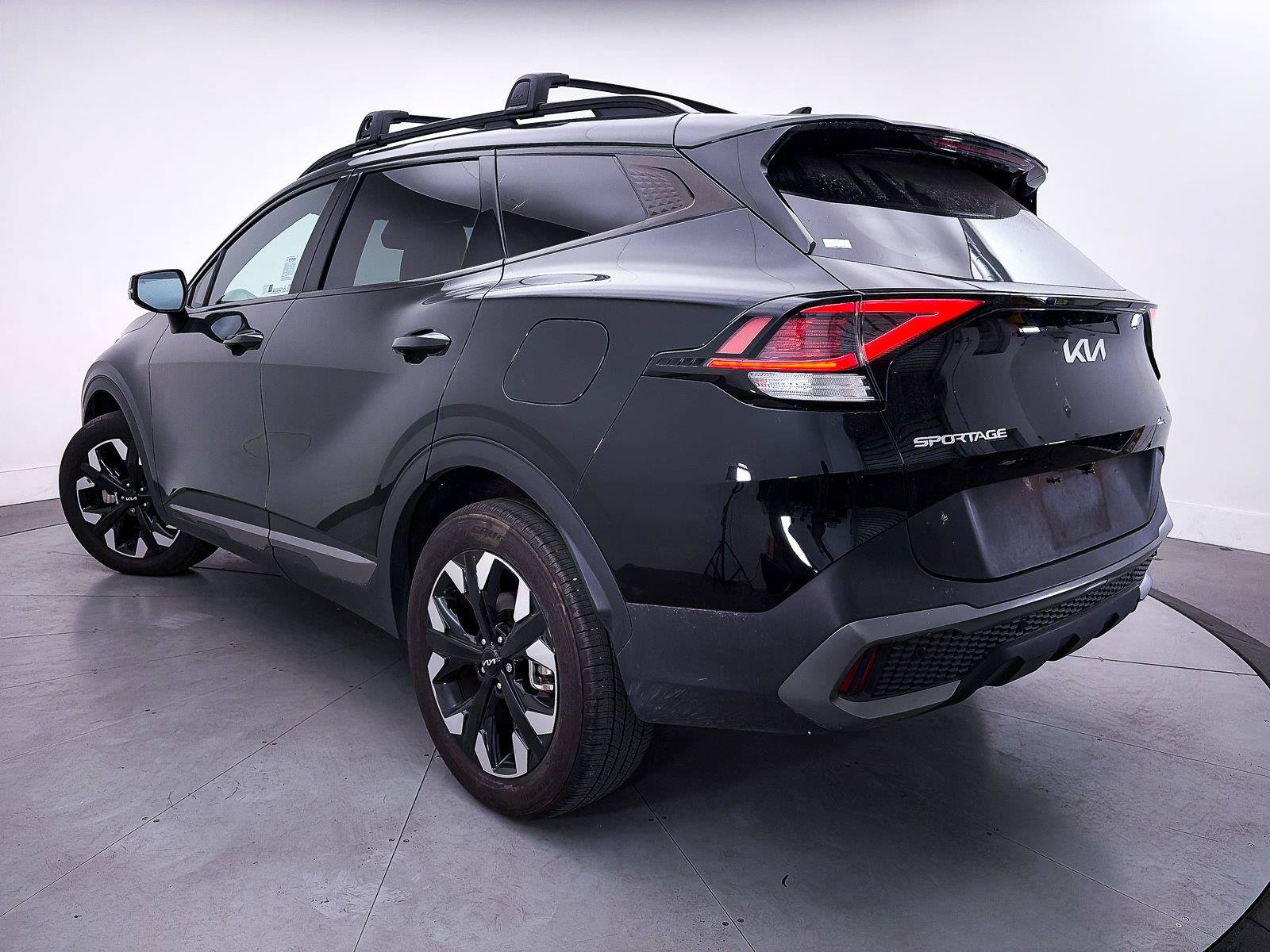 Used 2024 Kia Sportage X-Line AWD/4WD image 2