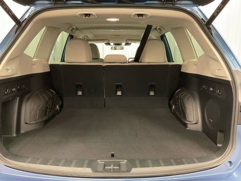 Used 2023 Subaru Forester Limited image 10
