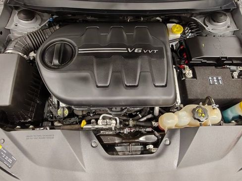 Used 2019 Jeep Cherokee Limited image 49