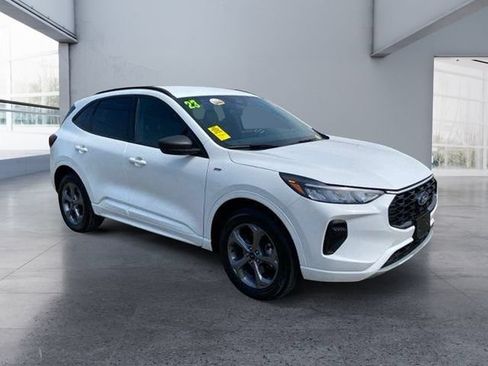 Certified 2023 Ford Escape ST-Line AWD/4WD image 16