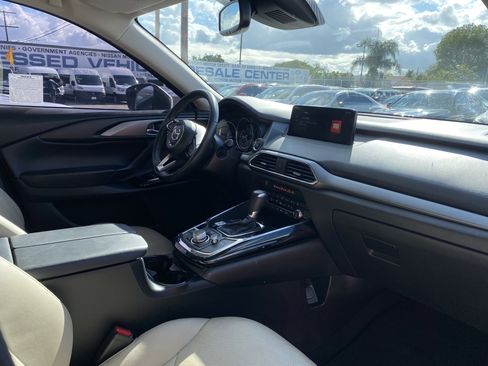 Used 2022 MAZDA CX-9 Touring image 28