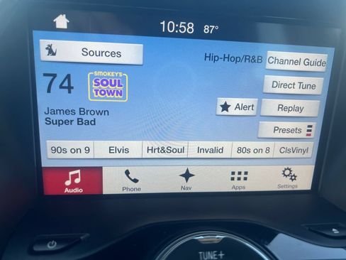 Used 2016 Ford C-MAX Energi SEL w/ Equipment Group 301A FWD image 15