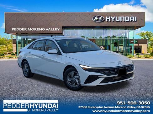 New 2026 Hyundai Elantra SE FWD image 1